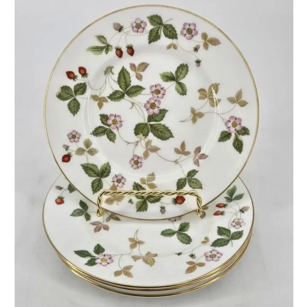 4 Wedgewood Wild Strawberry Bone China Dinner Plates R 4406 6 in / 15 cm